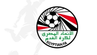 اتحاد الكرة يقيم عزاءً لميمي عبد الرازق بالقاهرة