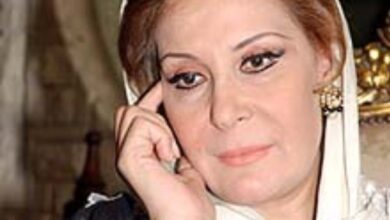 أشرف زكي ينفي خبر وفاة زيزي مصطفى
