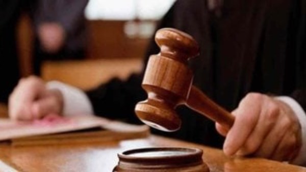 إحالة عاطل للمحاكمة الجنائية بتهمة إطلاق النار على زوجته بالقاهرة