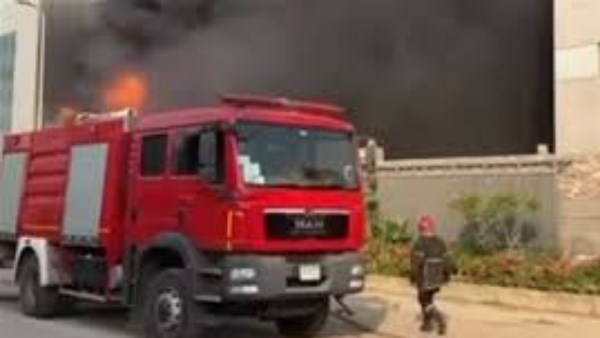 إخماد حريق ورشة أحذية في الموسكي