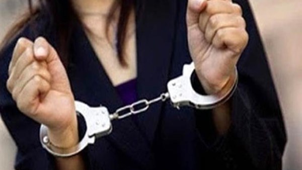 استدرجن شبابًا وابتزّوهم بمحادثات مخلة.. إحالة شبكة تضم خريجات كليات عليا وأجنبيات إلى المحاكمة