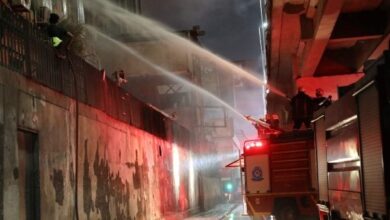الأدلة الجنائية تحدد أسباب وخسائر حريق محل فيصل
