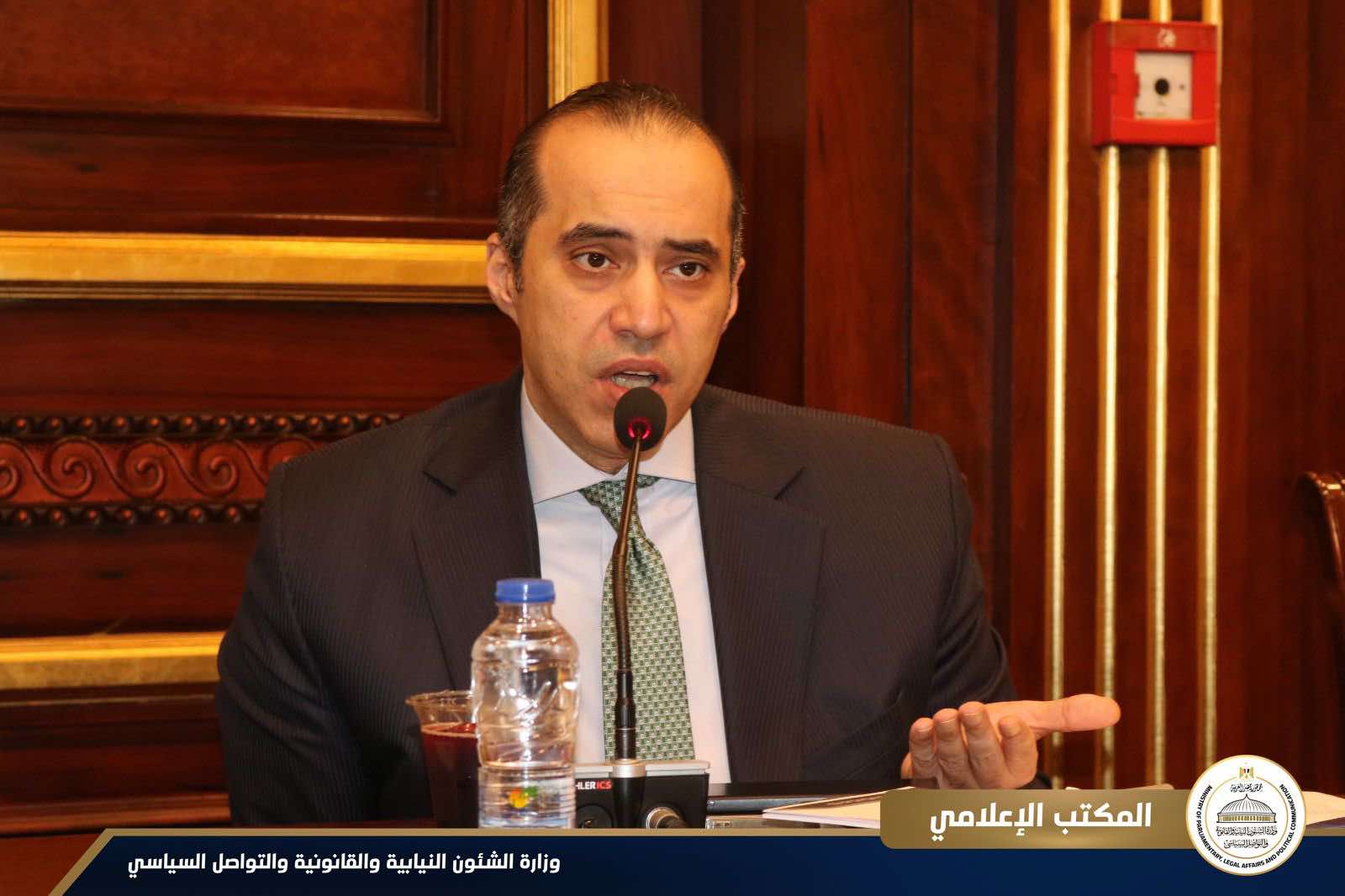 الحكومة توضح أسباب غياب وزير الاتصالات عن الجلسة العامة