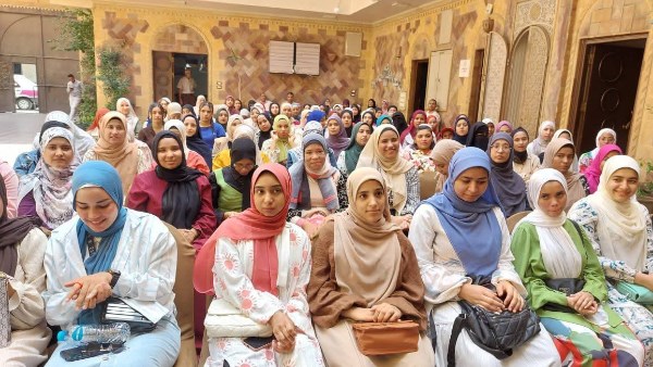 جامعة جنوب الوادى تختتم فعاليات اللقاءات التوعوية الصيفية لمحو الأمية