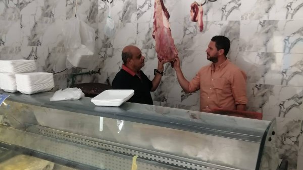 حملات مكبرة من تموين الشرقية للرقابة على الأسواق بالزقازيق ومنيا القمح