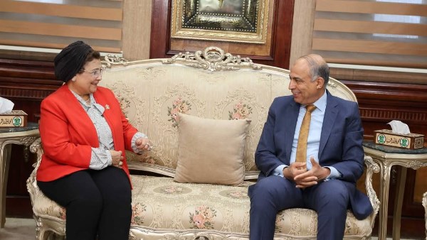 خطة عاجلة لضبط النمو السكاني بالمنيا