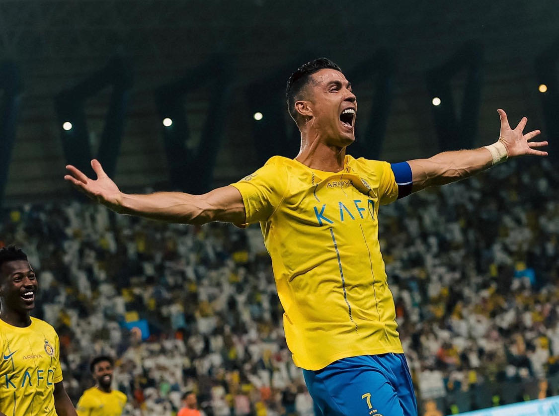 رونالدو يتدخل لإتمام تعاقد النصر مع هدف الهلال