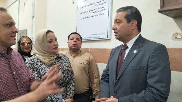 محافظ دمياط يتابع مستوى الخدمات الطبية بالمستشفى التخصصي وعيادة الأمل الشاملة