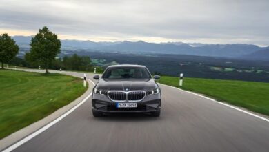 مواصفات BMW 520i Luxury