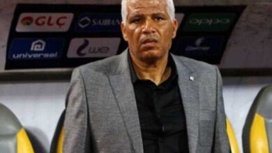 «هما كذابين صح».. تعليق مؤثر من نجل ميمي عبد الرازق بعد وفاة والده